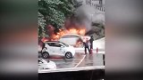 重庆汽博中心一新能源汽车自燃 系4天内该地点发生第二起