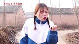 甜甜的指甲被门夹到，没想妈妈竟然要甜甜同款指甲，太逗