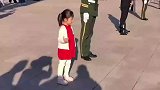 谁都想和兵哥哥合个影