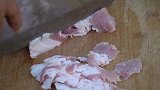 燕子做口袋饼，柔软劲道，2斤五花肉大锅一煎，夹着吃太香了