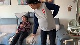 儿媳挺大肚子做饭，婆婆却嫌难吃跳楼逼儿子离婚，儿子：帮你开窗