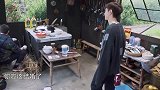 黄磊催婚张艺兴：你和杨紫很合适！注意张艺兴反应，暴露内心想法