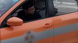 腹语师对空气说话，看司机反应