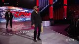 WWE-14年-RAW第1117期：迪恩愚弄罗林斯娃娃 赛斯擂台欲干架-花絮