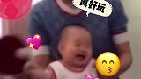 广东深圳一乒乓球教练宝妈带宝宝打乒乓球，宝宝开心得不得了！网友：赢在起跑线！ 不能输在起跑线上