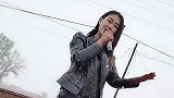 民间女歌手一首《殇雪》，深情的嗓音，听了忍不住分享！