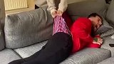 搞笑夫妻，日常互相伤害系列！猜猜最后谁赢了