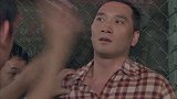 毒贩去戒毒所给吸毒的人道歉，没想到被一群人打残