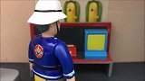 儿童启蒙益智玩具动画 摩托车出故障了 警察和消防员山姆来救援