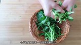 这样做出来的翡翠蒸蛋，别说吃了光看，我的口水都流了下来