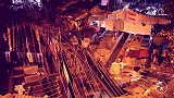 印度最大的露天洗衣服店，看看孟买的贫民窟，环境怎么样