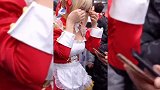 cosplay：这位女仆小姐姐好受欢迎啊