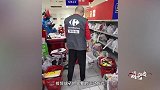 “爸爸下个春节一定陪你！”