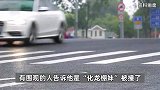 网红“化龙棚妹”遇车祸去世，当地居民称其被小货车撞出10多米远，肇事司机闯红灯