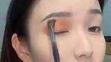 美女姐姐，教你一招摸骨大法画眼影，太漂亮了