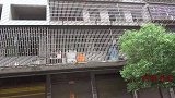 哥哥进城看妹妹，妹妹却不让哥去自己家，知道哥的来意妹妹感动了
