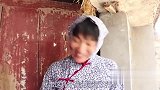 妈妈带小甜甜兄妹去姥姥家，结果姥姥做了一桌子好吃的