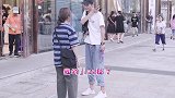 小哥哥找下我的脚，什么脚？是我们的天涯海角