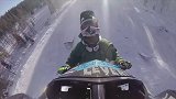 极限-17年-史无前例! 世界首个雪地摩托车 双周后空翻-新闻