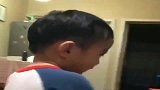 儿子跟着奶奶去遛狗，回家后就成小泥人了