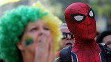 蜘蛛侠助阵世界杯 60秒视频展现场外球迷快乐瞬间