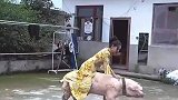 二师兄终于如愿以偿了，背媳妇回丈母娘家过节！