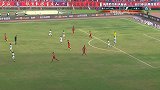 中超-进击的郑又荣内切远射 程月磊精神集中稳稳将球抱住-花絮