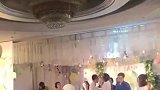 全网最搞笑的婚礼现场！网友：新娘之上帝之手！