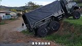 独特“跷跷板”式后桥，梅赛德斯-，这才配叫悬架行程！