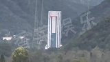 第一次看火箭发射，还拍错了，大厦：气氛到这了要不我飞一下？