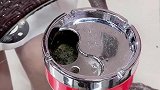 烟灰缸里不能倒水，希望你永远都不要明白！