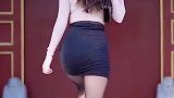 如果美女是你同事，放年假期间，你会不会陪同她一起加班