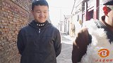 二货兄弟拾金不昧，归还钱包反被失主整懵，太好笑了