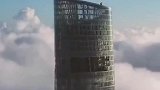 给中国第一高楼洗脸、这真是好胆识