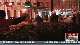 热点-希腊老人不愿日后行乞在广场上举枪自尽