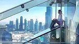迪拜219米高空全玻璃滑梯，这个你敢滑吗？