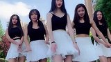 美不美看大长腿，领舞的小姐姐身材好性感