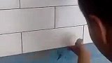 卫生间防水刷太高怕掉砖怎么办，这一步操作一定要盯紧去做，
