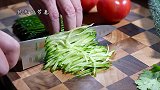 天气热了 到了吃冷面的季节、这样开胃的冷面，你们能吃几碗呀……美食趣胃计划 美食分享官 星探家