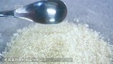 白糖能不能生吃？1斤白糖检测出1.5万只螨虫，你还敢生吃吗？