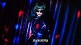 钟楚曦的新造型曝光，连体皮裤配绿发变“夜店女王”，却意外好看