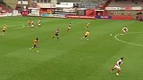 第24分钟切尔滕汉姆球员梅射门 - 打偏