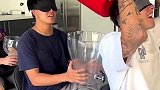 当你和你的朋友一起玩游戏