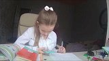姐姐救了二胎弟弟一命，要感谢学校的应急救援演练！