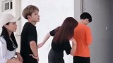 如果不是亲眼所见，我绝对不会相信，小伙子竟然进了女厕所