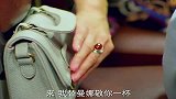 赵丽颖的胭脂被掉包，发现里面有张纸条，看到内容后吓坏了！