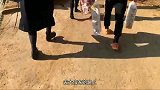 3个儿子相继去世, 55岁大伯一人独居, 让人落泪