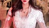 我有三个朋友，一个叫冬眉，一个叫南嘴，一个叫西耳，你猜我叫什么？        婚纱