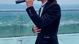 凤冈九龙景区感动的一幕，美女感动都流泪了