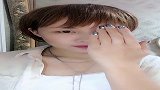 百变女王仿妆李宇春，手拿开后真是太像了，网友：化妆堪比整容啊